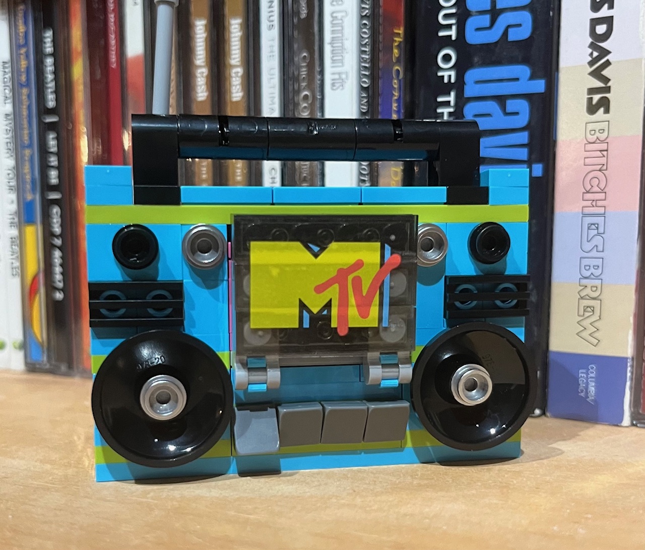 MTV Lego